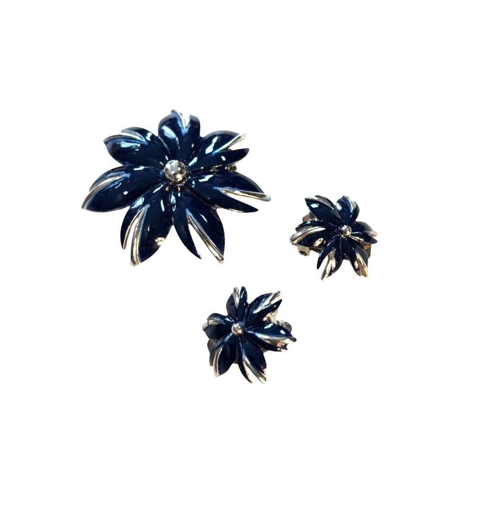 Vintage Navy Blue Enamel Flower Brooch Earrings Set Clip On Mid Century